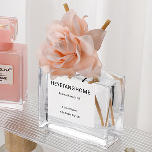 Floral fragrance flat bottle 120ml non-fire rattan aromatherapy essential oil hotel household room toilet deodorization aromatherapy