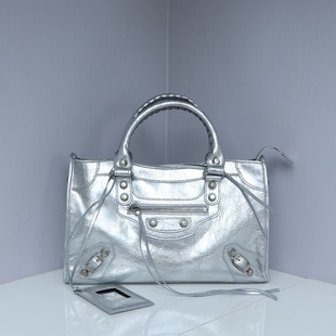 24 New Le city French Motor Bag Large Capacity ABG Spice Rivet Bag Top Layer Cowhide Crossbody Handbag