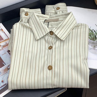 Actual Shot of 2025 New French Striped Shirt for Petite Figures, Loose Shirt with Unique Design for Spring and Autumn