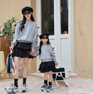 Play together in-laws 2024 new autumn Korean version of mother and women's bow sleeves casual sweet long sleeve sweater