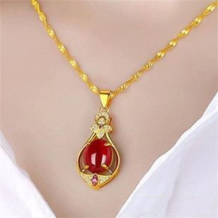 Temperament Pendant Birthday Gift Leaf Grass Simple Three-dimensional Necklace Fashion Style Niche Fashion Personality