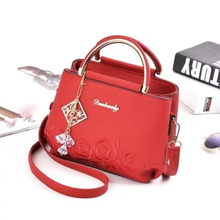 Foreign trade recommend one-piece delivery women's bag new fashion embroidered portable messenger bag fashionable middle-aged mom shoulder bag