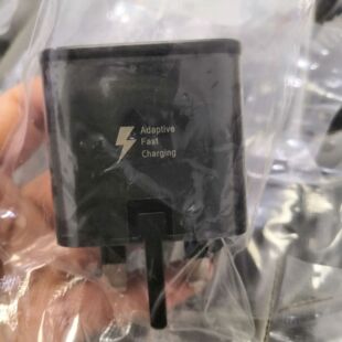 Применимо к оригинальному зарядному устройству Samsung S6 /S7 Британский стандарт 9V2A Гонконгская версия быстрая зарядная головка QC3.0 Быстрая зарядка