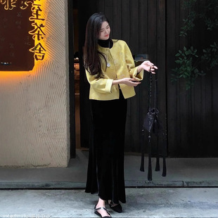 This year's fashion new Chinese style Tang suit plate buckle yellow coat skirt two-piece suit 2025 early spring