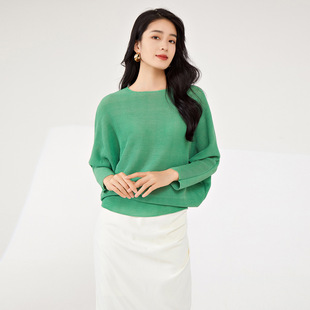 Sanzhai long-sleeved women's T-shirt spring and autumn 2024 new round neck solid color batwing sleeve loose plus size slimming pleated top