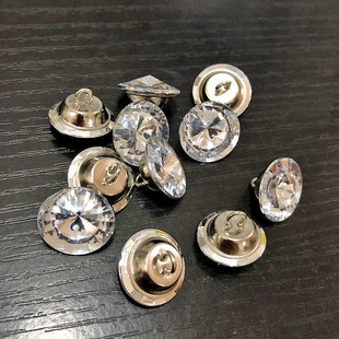 Factory wholesale exquisite acrylic transparent foot button simple soft acrylic pull button sofa crystal buckle