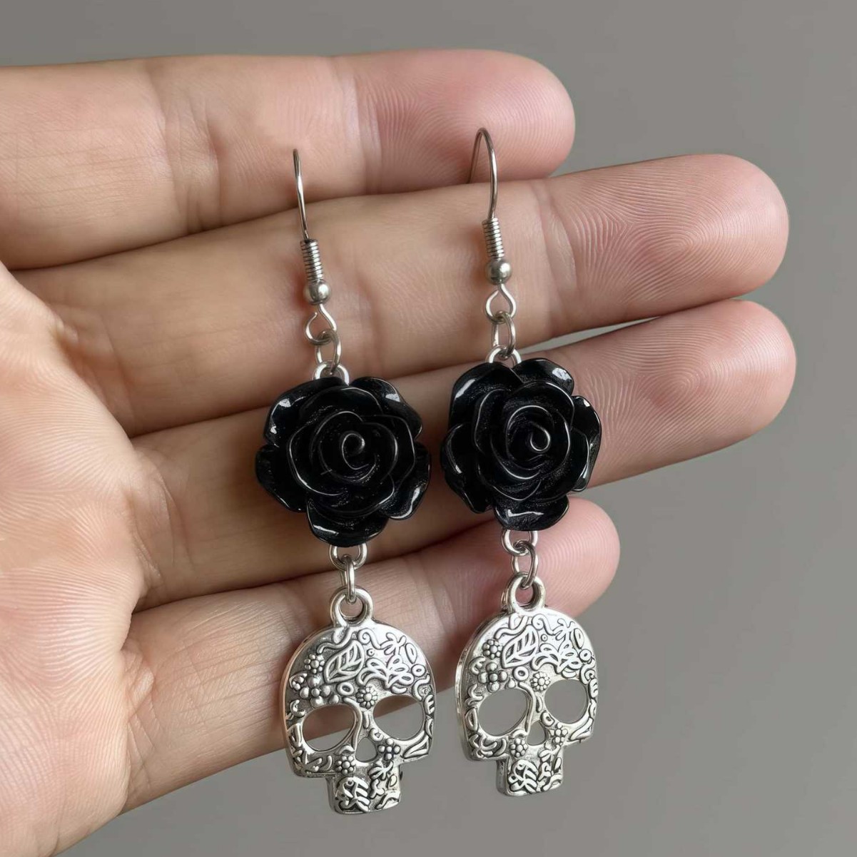 Junyan Original Vampire Gothic Black Rose Silver Skull Earrings Jewelry Day of the Dead Halloween Party Manufacturer