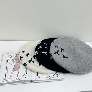 Hat Women's Korean-style Wool Felt Autumn and Winter Embroidered Animal All-match Vintage Beret Warm Handmade Painter Hat