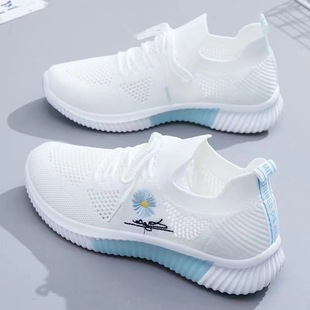 Summer Women's Shoes 2024 Summer New Arrival Large Mesh All-Match Hollow Breathable sneaker Casual Shoes for Summer