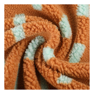 Autumn and winter fashion coat flannel plush fabric 350g polyester jacquard small striped lambswool lamb wool fabric
