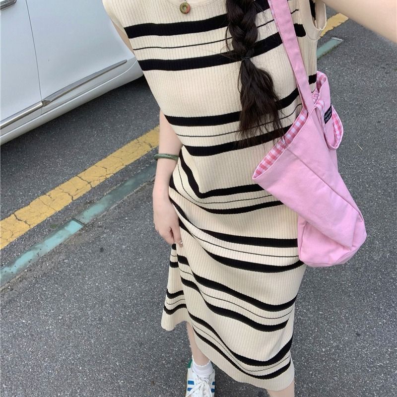 여름 여성을 위한 한국식 스트라이프 민소매 원피스, 새로운 스타일, 허리 슬리밍, 외투, 고급 중간 길이 조끼 원피스