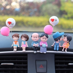 Internet celebrity car ornaments wholesale car accessories car decorations cute kiss couple doll electric car ornaments