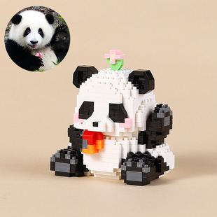 Совместимость с национальным достоянием LEGO Маленькая панда мультяшная кукла