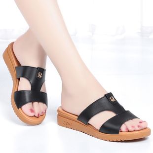 Real Soft Leather Soft Bottom Wedge Sandals Middle-aged and Elderly Women's Shoes Mother Sandals Low Heel 2023 New Summer Ping