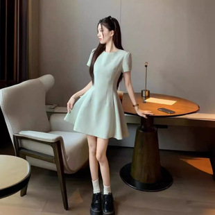 Short-sleeved dress women's summer 2024 new elegant thin material suit skirt waist slimming A- line skirt