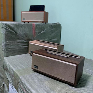 Export to Germany is not the same texture Bluetooth pluggable card wood retro Bluetooth speaker audio home computer