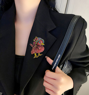 European and American new mid-ancient jewelry vintage heavy industry Diamond-embedded red duck brooch coat coat cardigan large pin accessories