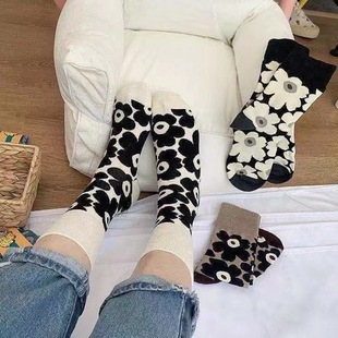 New Marimekko socks with Finnish flowers in the tube socks street Joker ladies tide socks wholesale