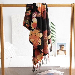 2024 new soft warm imitation cashmere big flower printed tassel scarf high sense ladies scarf shawl wholesale