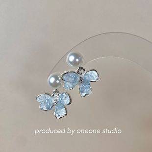 Ice Blue Gradient Sniffing Campsis Pearl Niche Design Высококачественные легкие Роскошные серьги 925 Серьги для женщин
