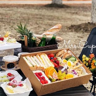 Коробка Путешествия Пикник Инс Стиль Коробка Подарка Печенья Коробка Обеда Бумажная Коробка Окна Бумажная Коробка Десерт Торт Коровьей
