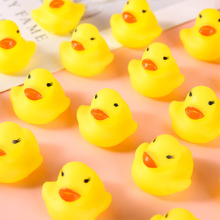Bathing and Water-playing Yellow Duck Pinch Call Voice Duck Toy Swimming Pool Bathroom Duck Milk Tea Shop Gifts