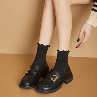 2024 new spring and autumn black retro British style loafers women's single shoes soft bottom slip-on small leather shoes loafers