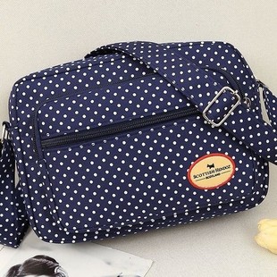 Middle-aged and elderly multi-layer portable wave dot mother bag new women's bag canvas shoulder bag wholesale messenger bag large capacity