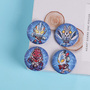 Q version Altman's surrounding people's badges and badges and pendants Dejaliboutsero pendant combination collection gift