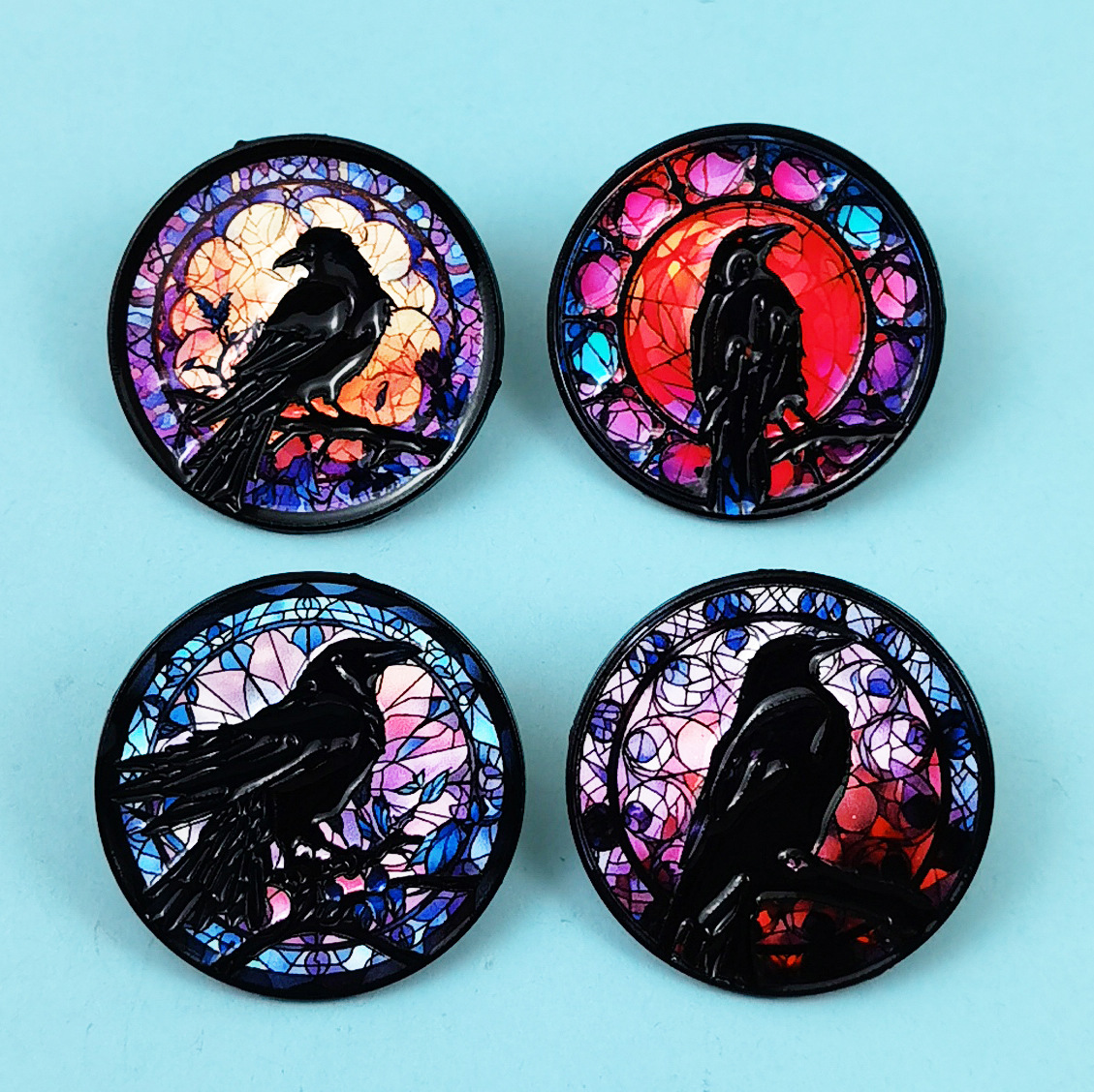 Creative Crow Shape Round Brooch European and American Retro Anime Cartoon Accessories Badge Metal Clothing Backpack Jewelry