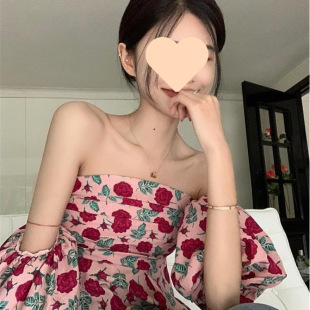 [1778 People Praise] One-Shoulder Puff-Sleeved Short Shirt for Women on Summer Vacation with Floral Sweet and Spicy Collarbone Exposure