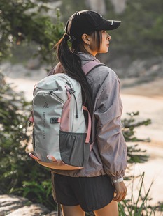 Outdoor Hiking Backpack Lightweight Backpack New Professional Lightweight Large Capacity Waterproof Nylon Travel Bag