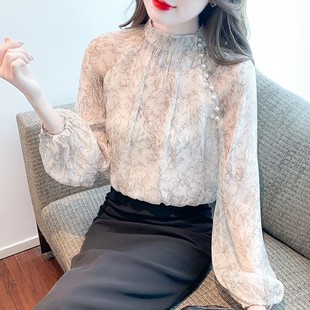 Spring 2025 New Fashion Printed Chiffon Shirt Women's Beaded Top High-end Chic Age-reducing Shirt Western Style
