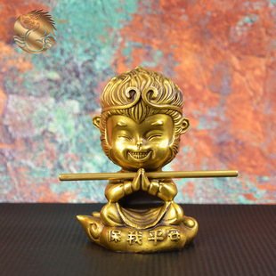 "Sun Wukong" Ци Тянь Да Шэн украшает чистую латунную битв, чтобы победить Будду Обезьяна Король обезьян Творческий офисный рабочий стол