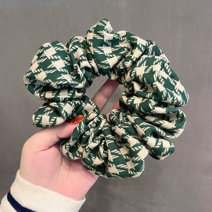 Fashion cotton and linen fabric South Korea hair band temperament women's hair rubber band flower head colon ring Europe and the United States supply wholesale