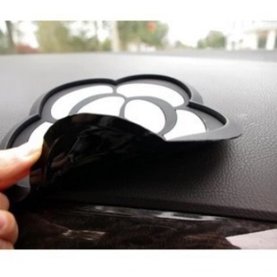 Car storage mat dashboard mobile phone perfume seat non-slip mat high temperature resistant Camellia car non-slip mat