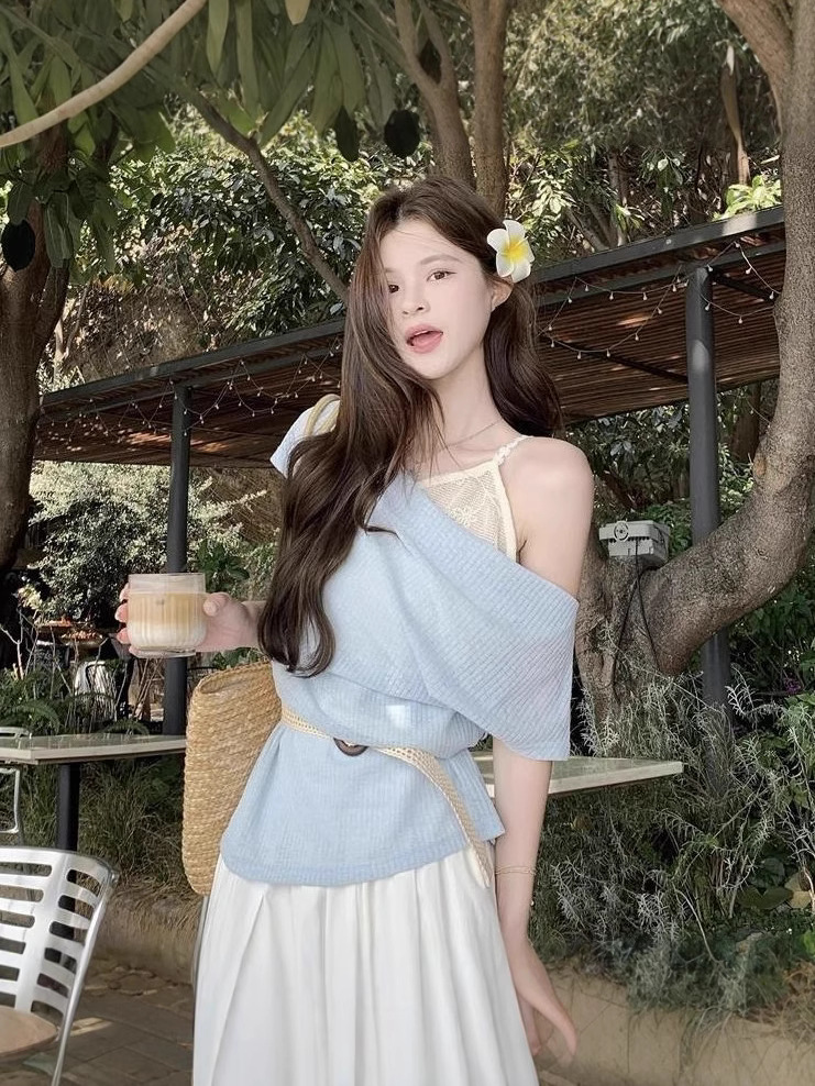 여성용 젠틀 스타일 멀티웨어 슬래시 넥 원라인 오프숄더 스윙 칼라 반팔 티셔츠 벨트가 달린 여름 디자인 옐로우 탑