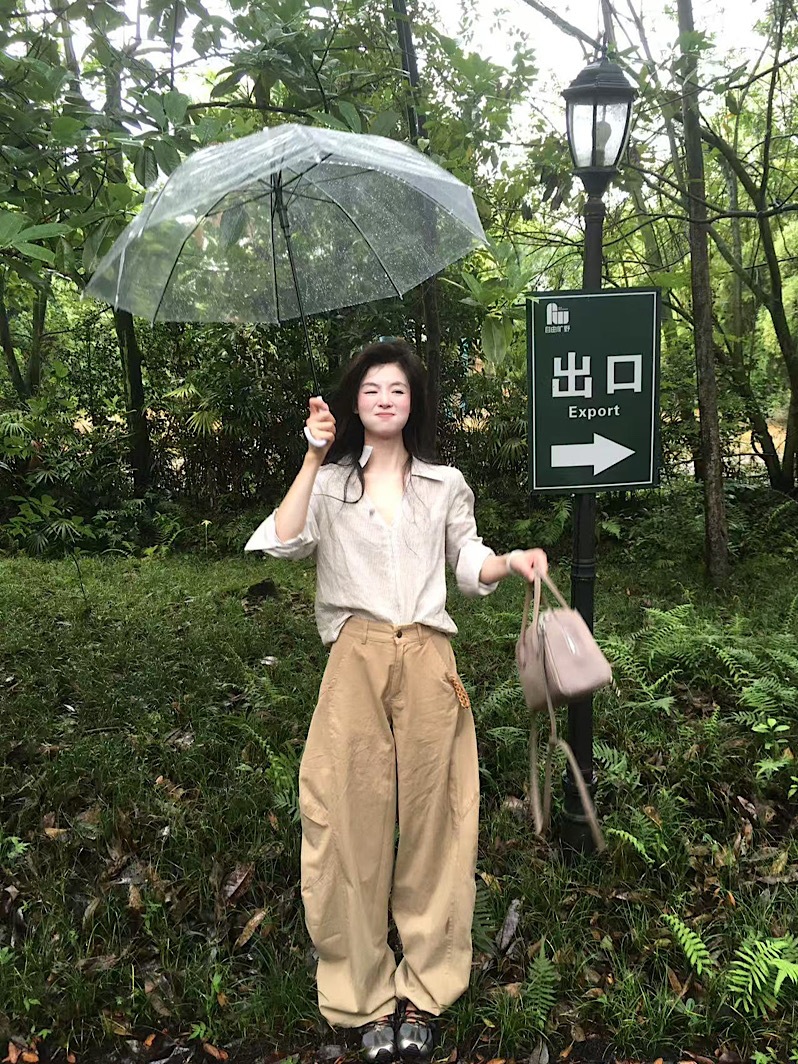 2025 초가을 한국 스타일 디자인 린넨 브이넥 셔츠 여성용 2025 인기 폭발 나이를 잊게 하는 배형 팬츠