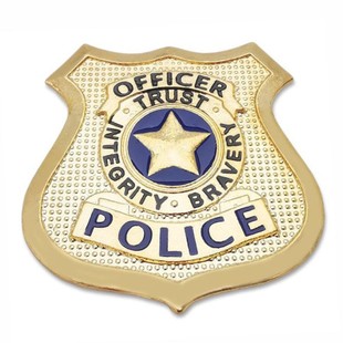 Crazy Animal City movie brooch Police rabbit Judy COS Police clothing metal accessories pin badge