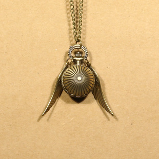Harry Potter Peripheral Gift Golden Snitch Pocket Watch Necklace Retro High-grade Ball Pendant Commemorative Pendant