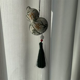 Hand-embroidered gourd sachet sachet sachet ornaments wormwood diy gifts Dragon Boat Festival activities