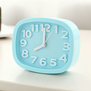 Desktop personal children's clock bedside quartz clock desktop small ornaments alarm clock electronic clock factory a wholesale