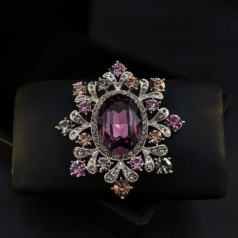 Classic Coffee Gold Crystal Brooch, High-End Accessible Luxury Palace Style Women's Suit Multi-Color Flower Accessories Brooch