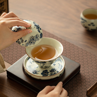 Jingdezhen Blue and White Fish and Algae Pattern Three-Talent Covered Bowl Home Ceramic Tea Set Tea Bowl Tea Cup Douli Covered Bowl Set