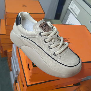 Breathable Hollow Hole Shoes Women's Summer Outwear 2024 Autumn New Lightweight Soft Sole Sandals Retro Casual Shoes