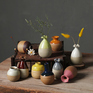 Small vase mini retro desktop ceramic crafts Japanese style simple ins style flower arrangement Jingdezhen jujiamei D &