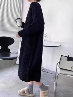 French New Retro Style Twist Knitted dress Women's Autumn and Winter Inner Matching Coat High-grade Grey Sweater Dress