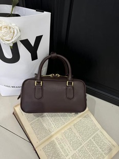Niche Design Vintage Bowling Bag 2024 New High-end Sense Boston Commuter Handbag All-match Crossbody Bag