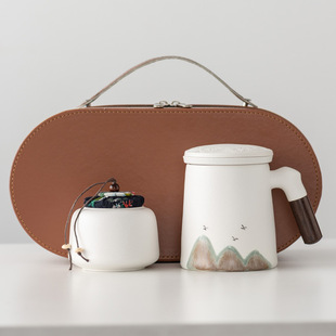 Creative Light ceramic water Cup household large capacity Tea Cup Chinese mug office tea separation office Cup