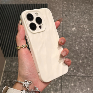 Suitable for iPhone16 phone case lens all-inclusive matte pleated silicone Apple 14 advanced sense 15Pro soft case